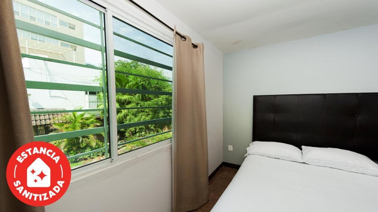 Econosuites Apartahotel 2*