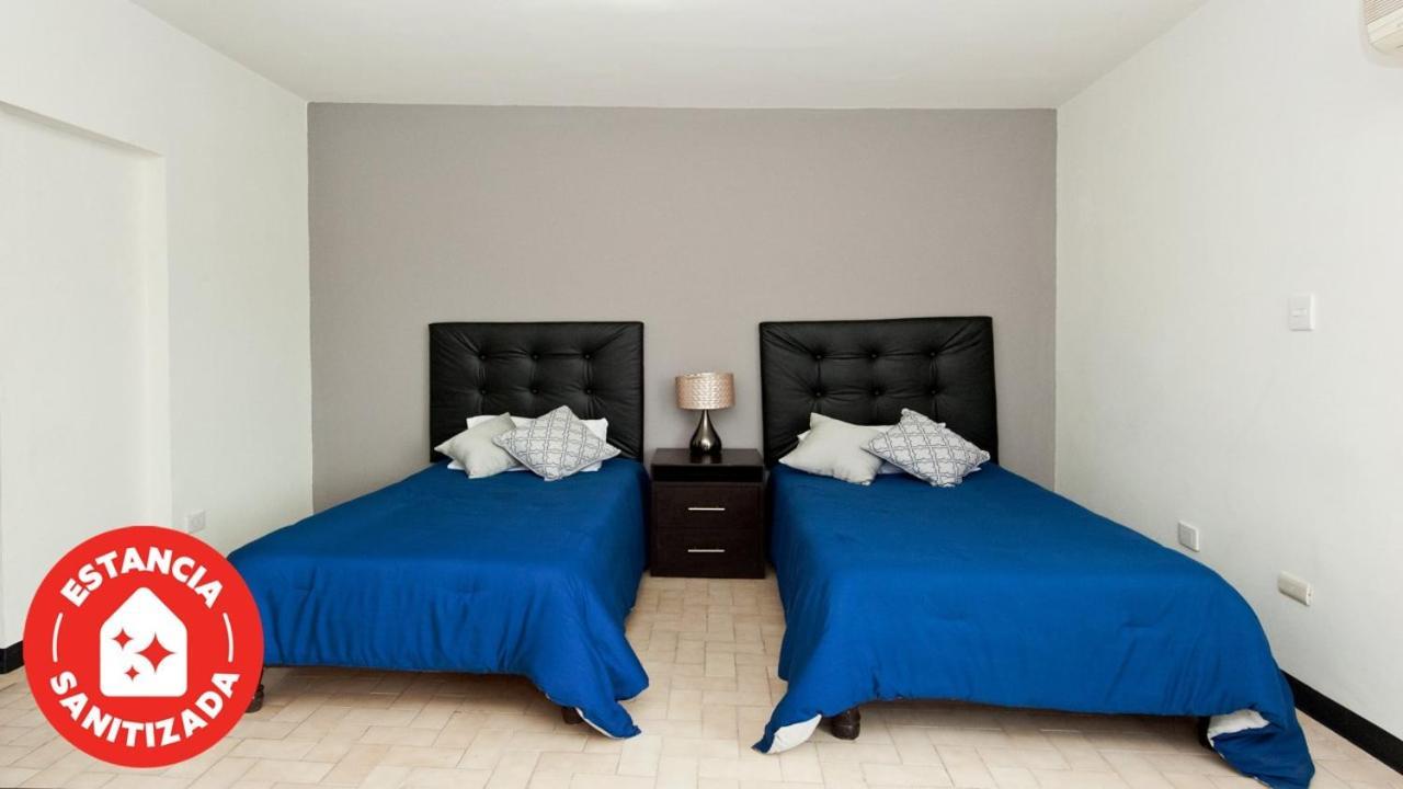 Apartahotel Econosuites Monterrey