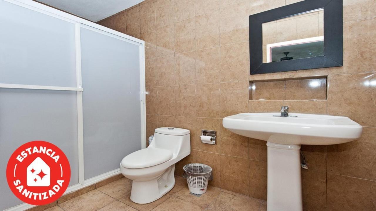 Econosuites Apartahotel 2*